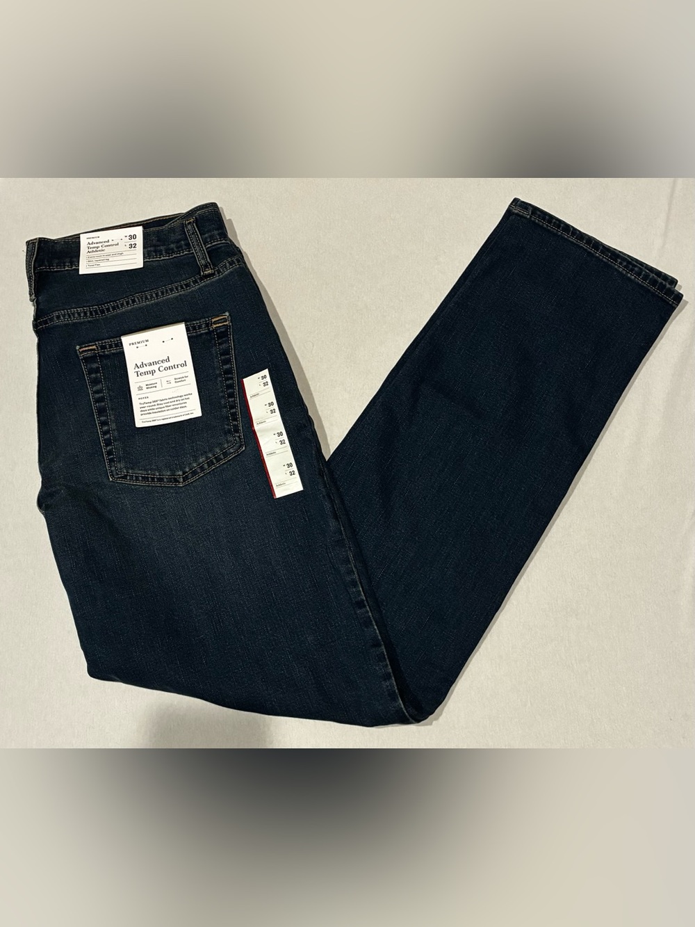 NWT Men's Dark Indigo Straight-Leg Jeans - Advanced Temp Control 30x32